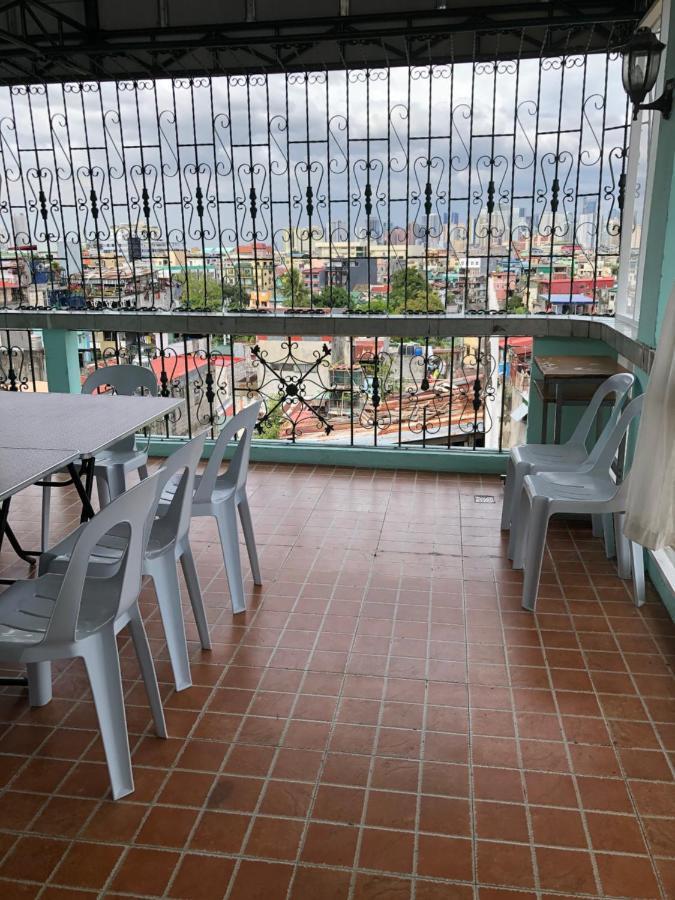 The Mansion- Near Naia Airport Terminal Pasay Apartment *
